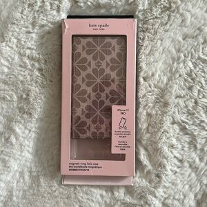 New Kate Spade iPhone 11 Pro Folio Wallet case
